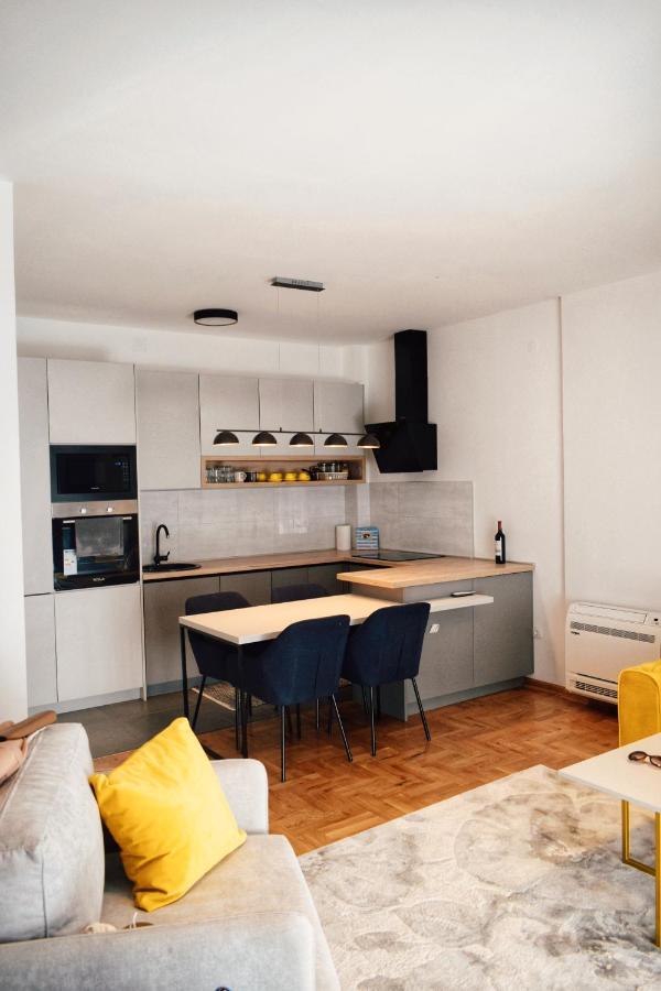 The Impressive Apartment Требинє Екстер'єр фото